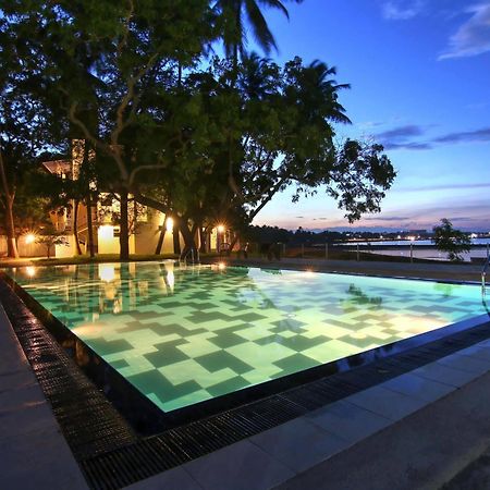 Jade Green Hotel Hambantota Exterior foto