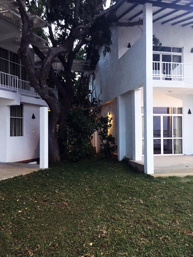 Jade Green Hotel Hambantota Exterior foto